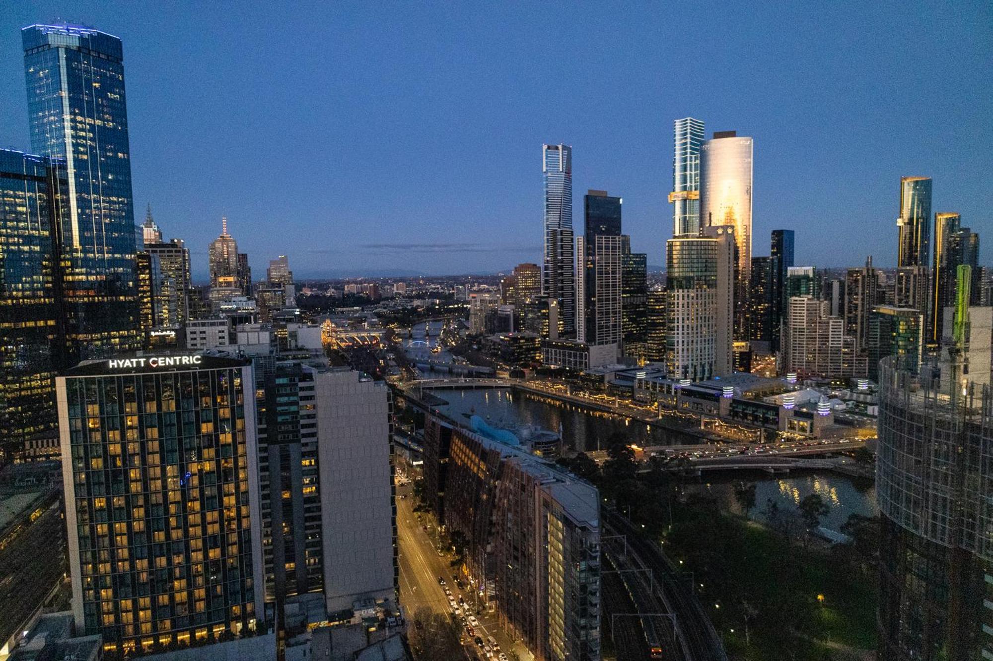 Pars Apartments - Melbourne Quarter- Unique View Of City And Yarra Exterior photo